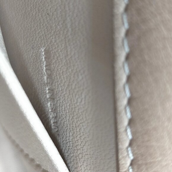 Authentic Chloe Beige Leather Hand Bag mon689-110525 - Picture 14 of 16